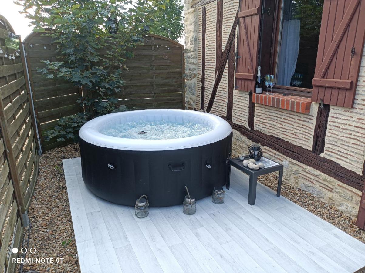 Sauna & Double Jacuzzi Interieur Et Sous Les Etoiles 1H30 Paris Ladon Екстер'єр фото